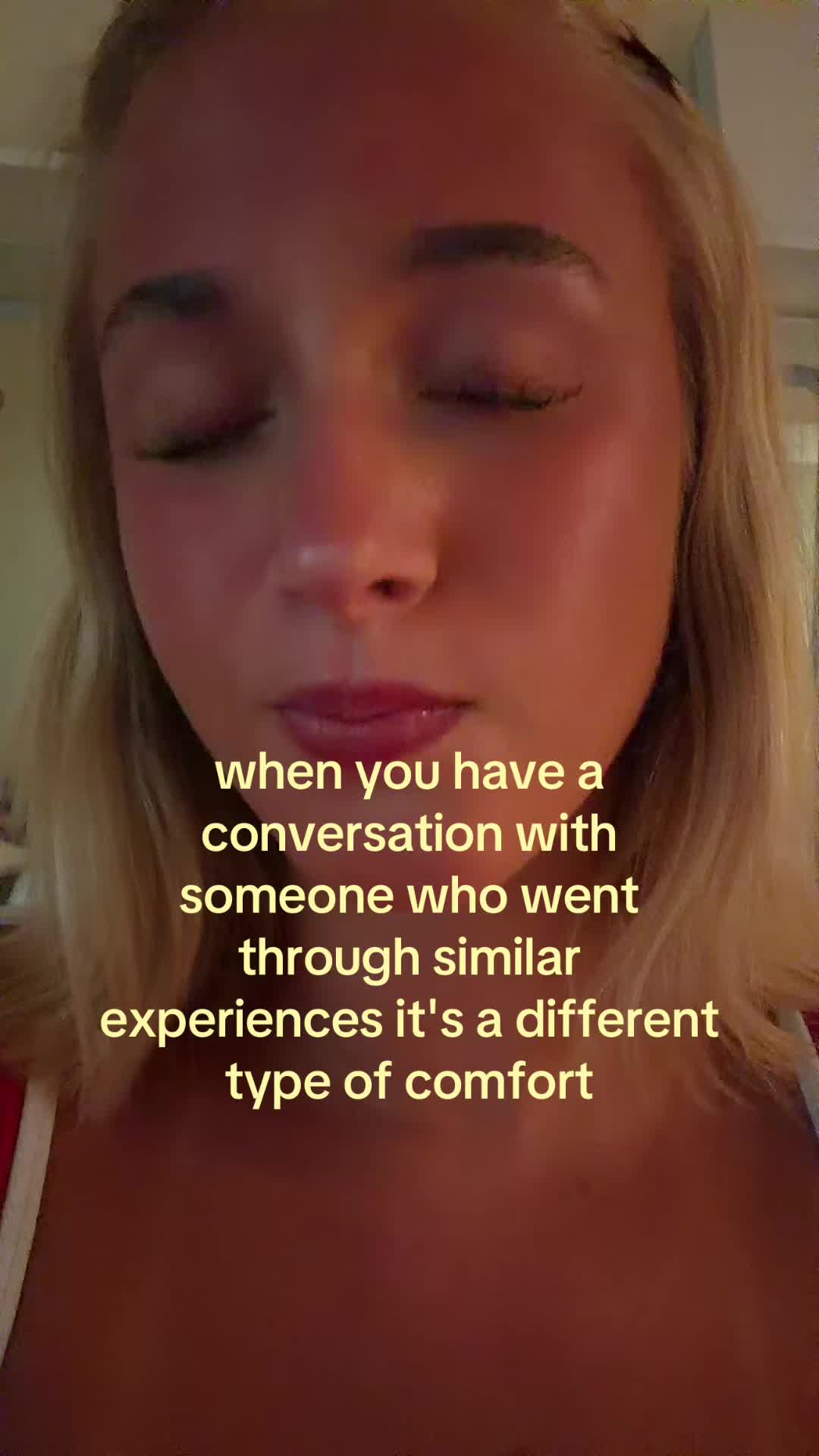 @theelliebarker