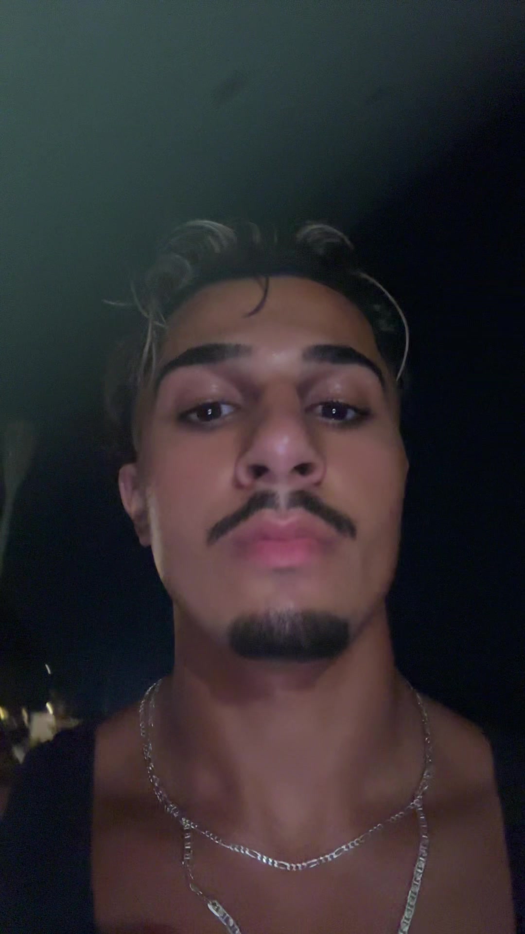 @Husseinoo