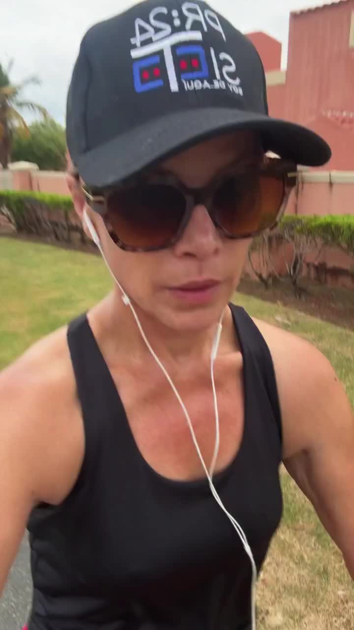 @Olga Ta&ntilde;&oacute;n
