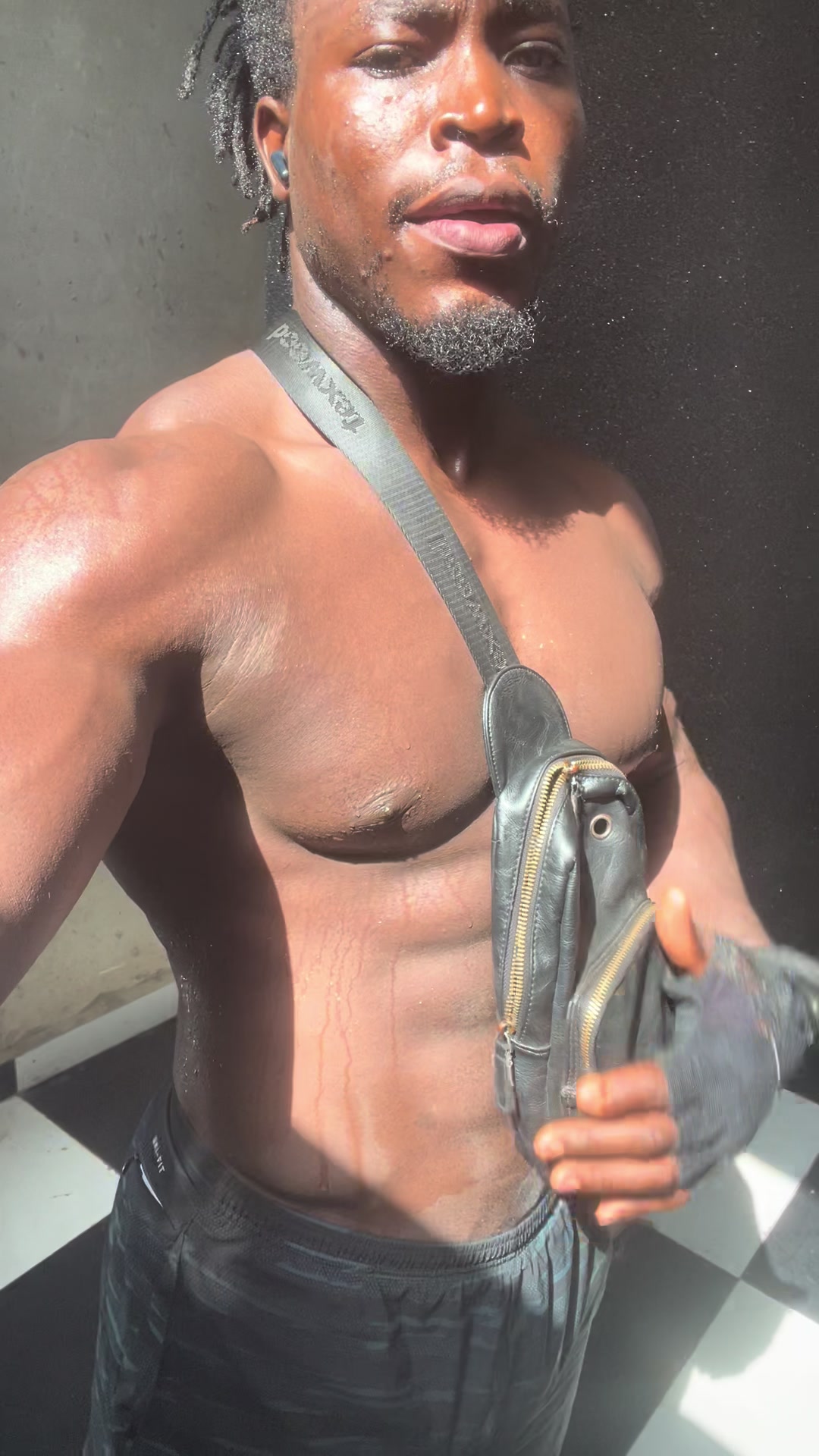 @Ezehfitness