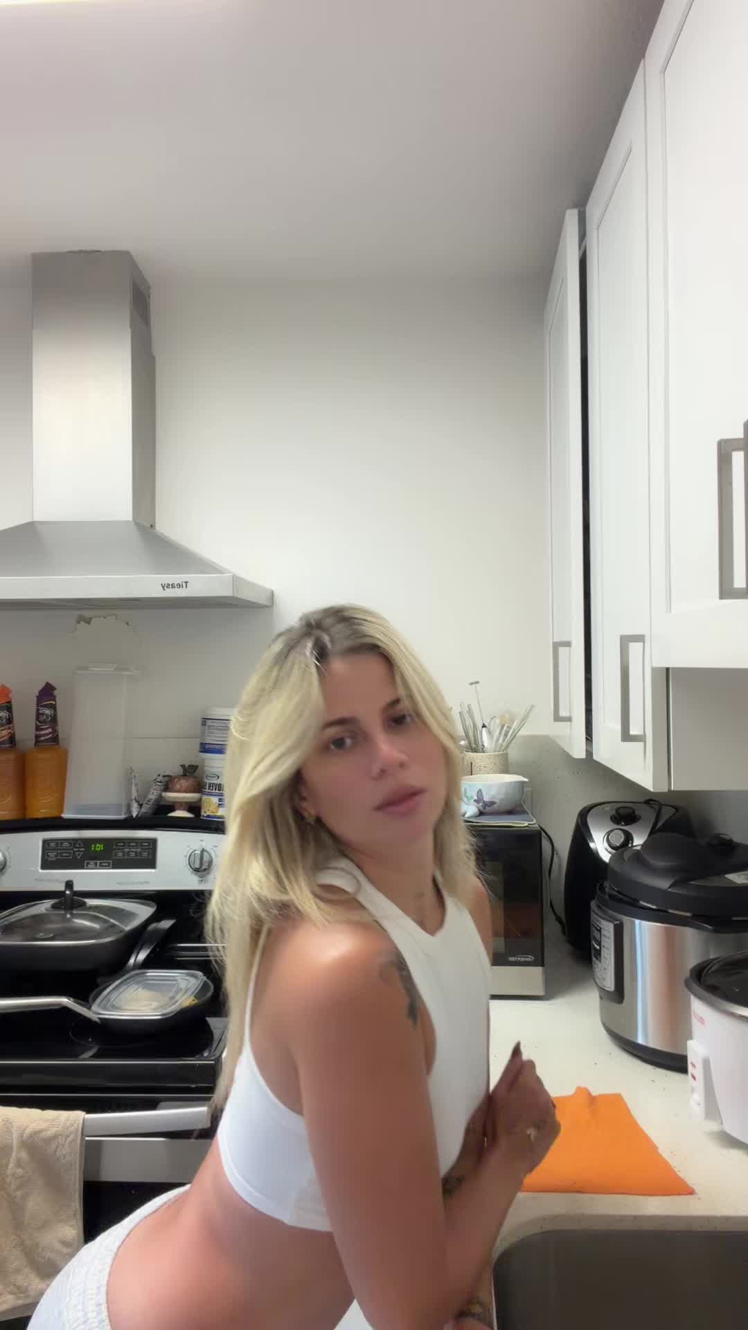 @Leyla Gonzalez