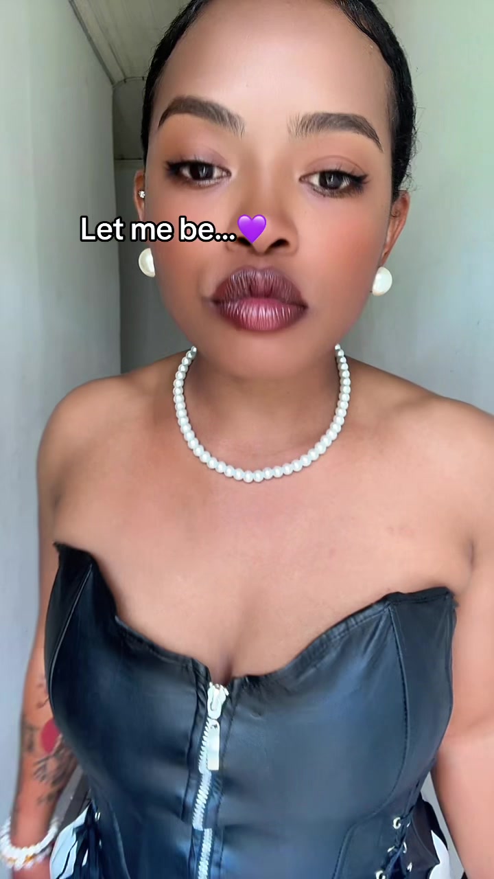 @Carine R/Spam➿👩🏽🦱🇲🇬