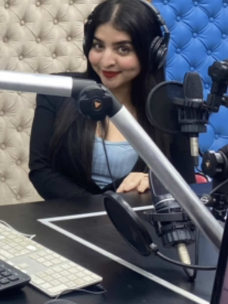@oumniabetty1