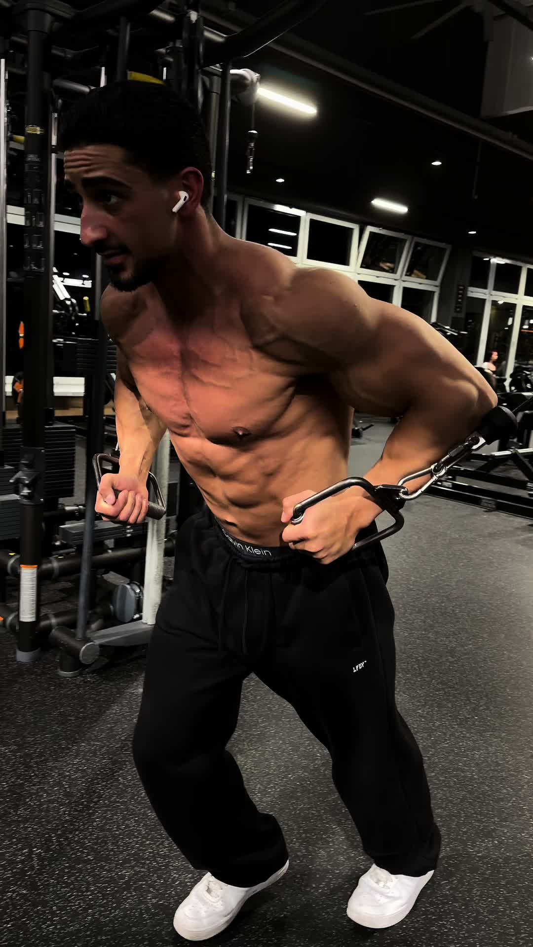 @sahinsphysique