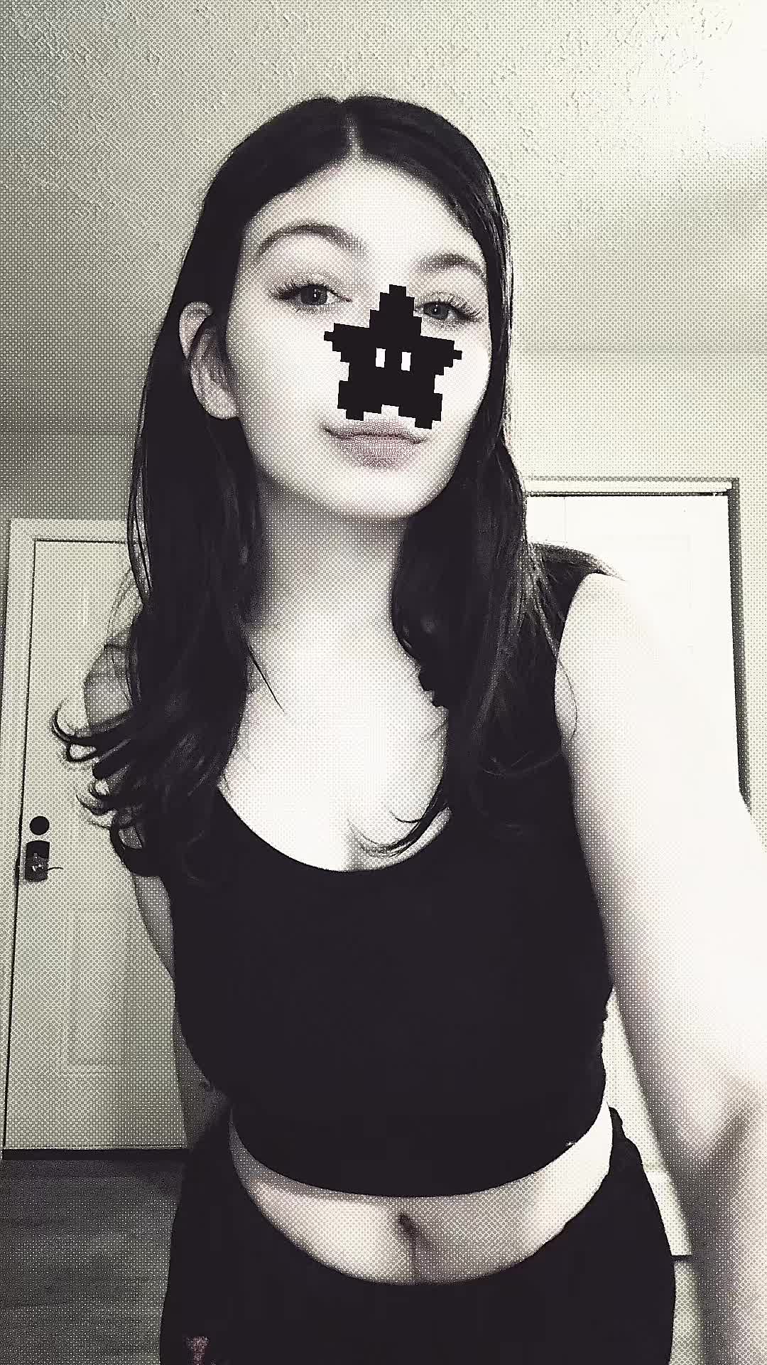 @Zezi the emo clown 🖤🤡😝