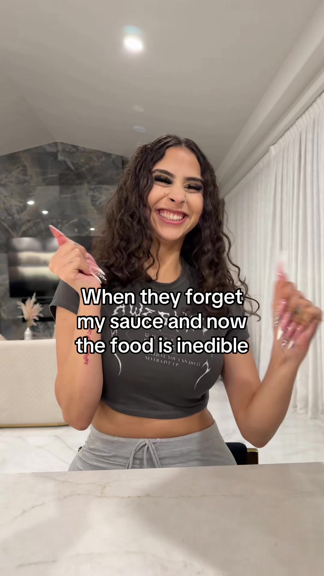 @𝒯𝒾𝓃𝒶