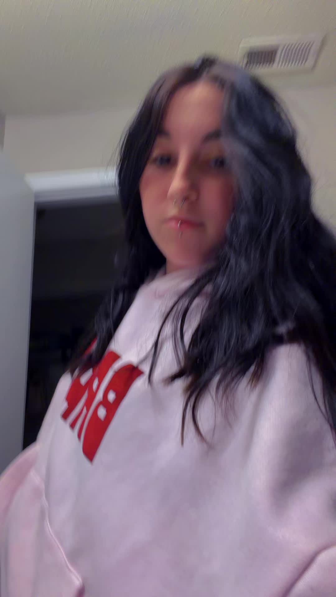 @Hailey