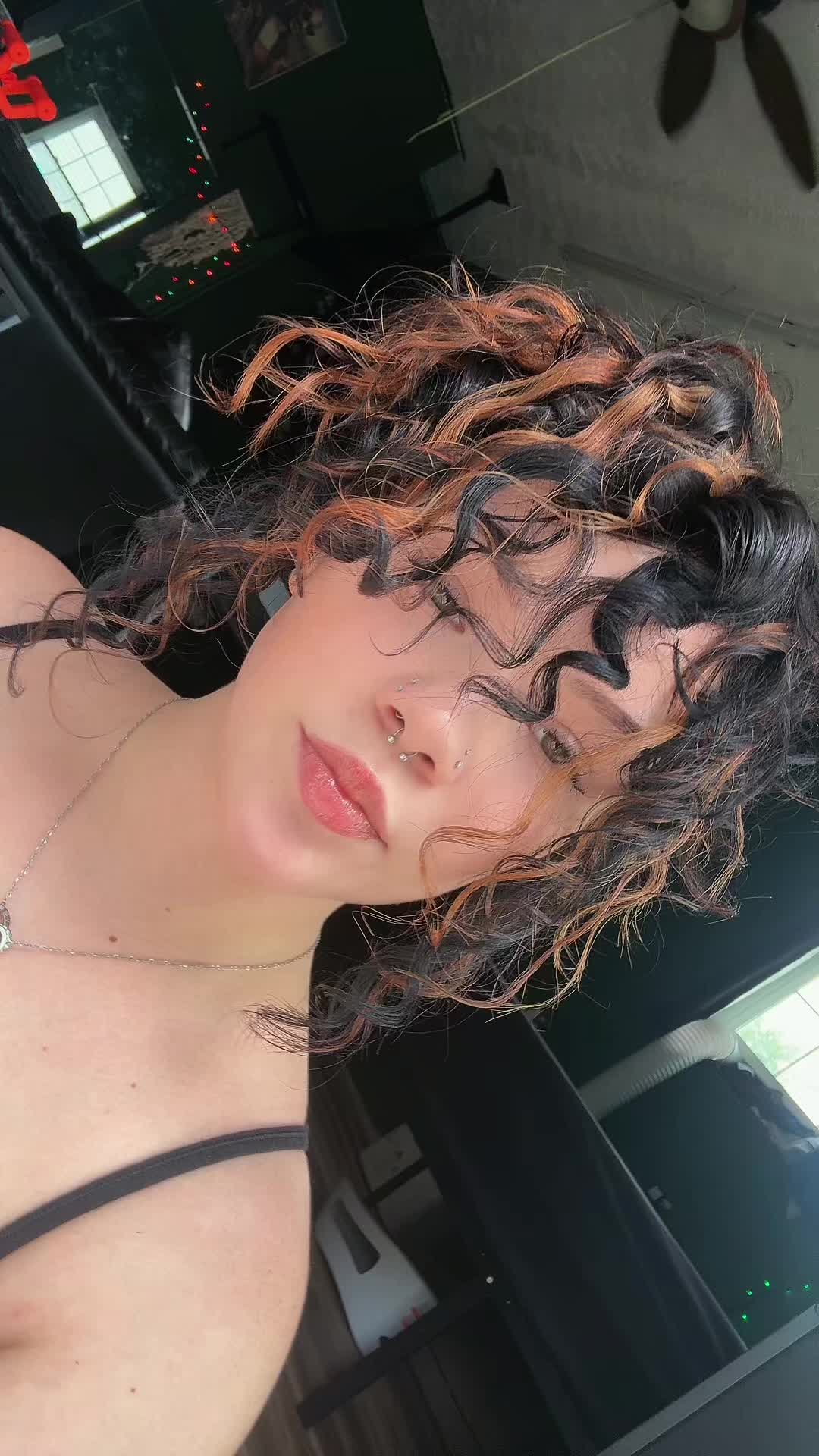 @Miss Sara