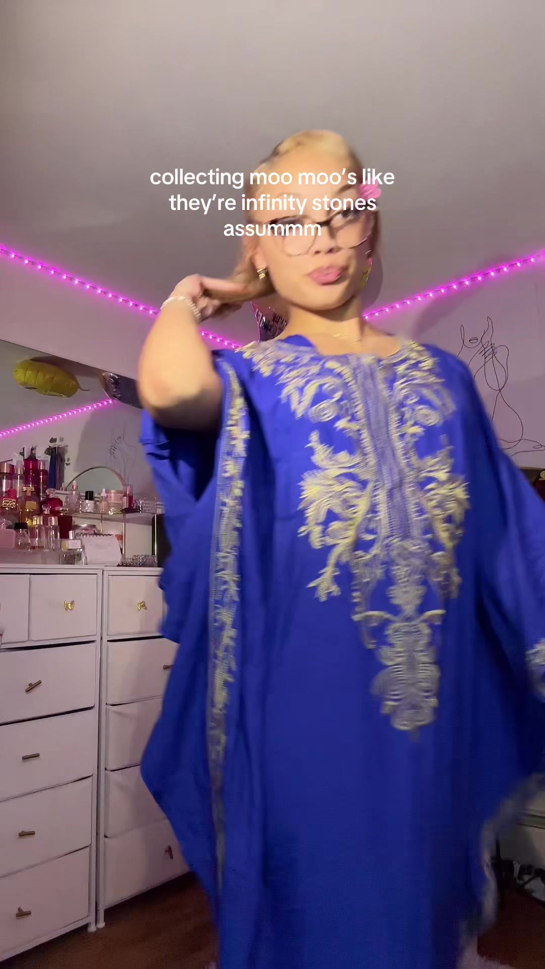 @👱🏽♀️