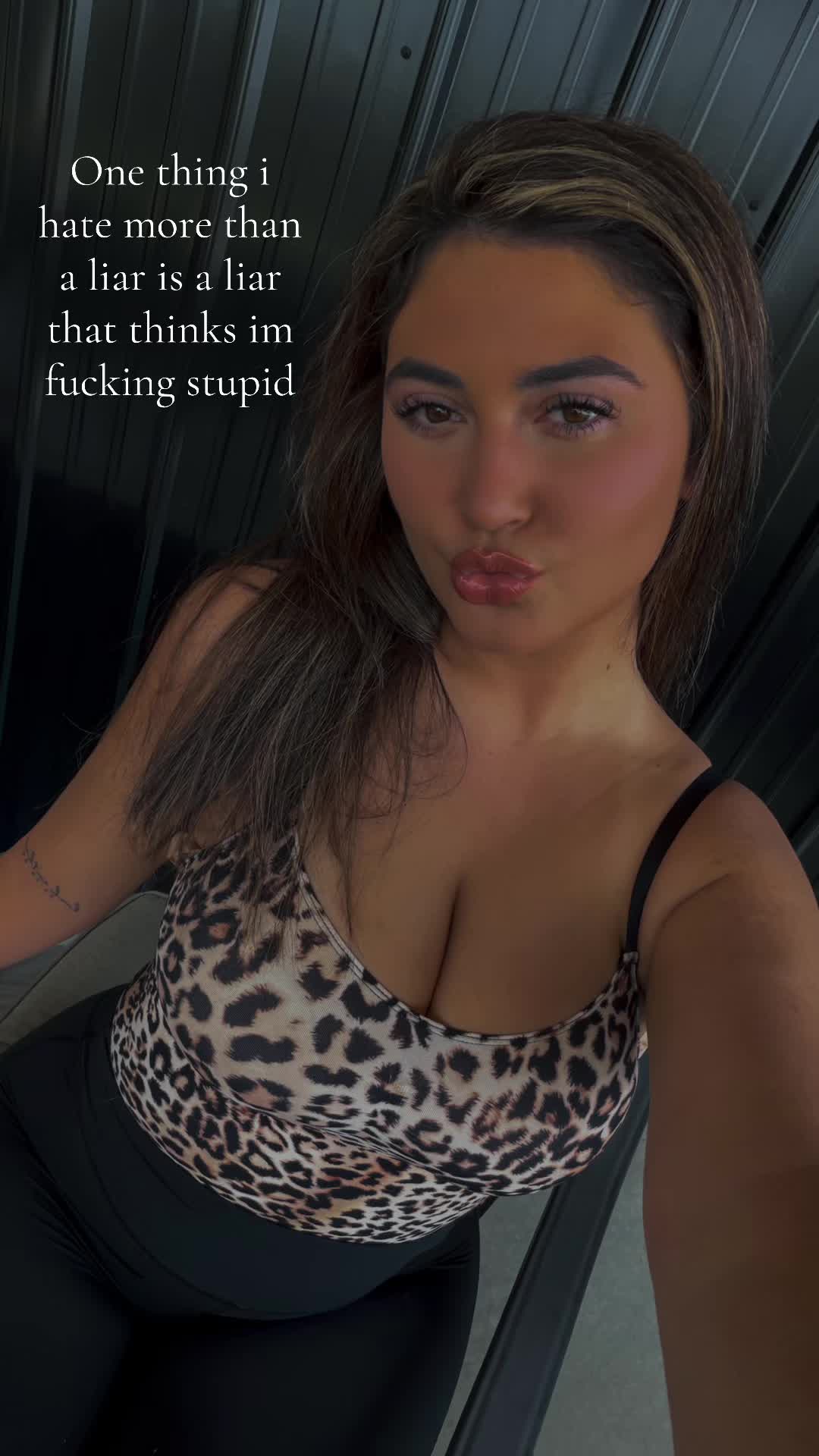 @𝙼𝙰𝙲𝙺 ✨