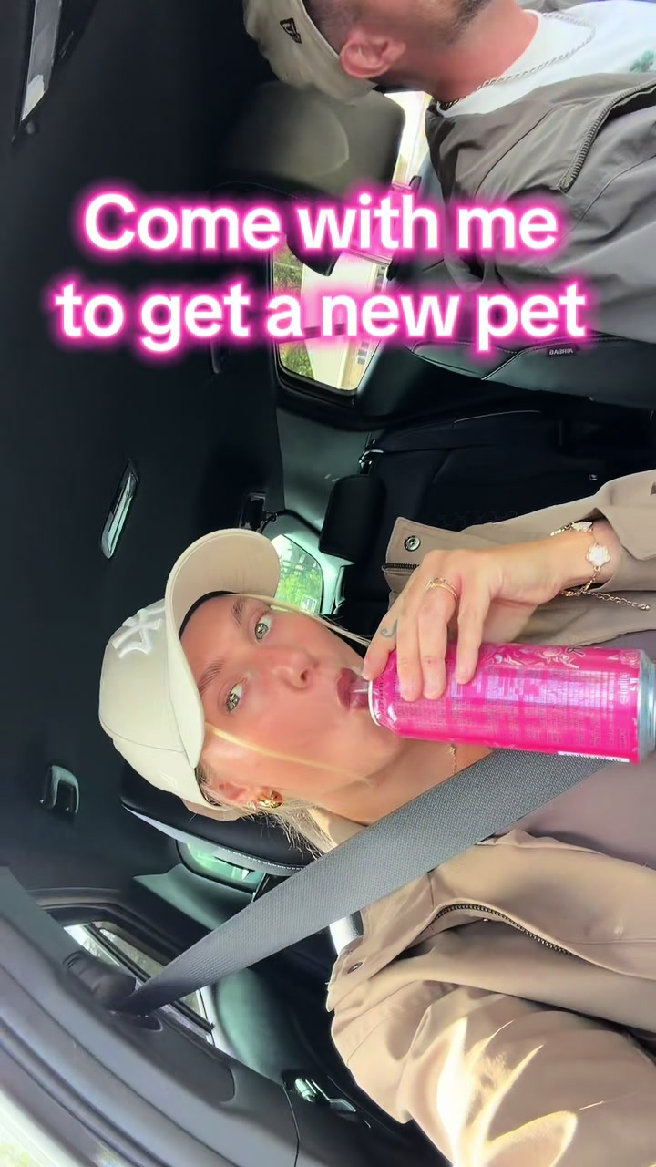 @Lucy 🥥🤍☁️