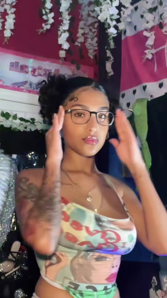 @Aniyah&ensp;Albino