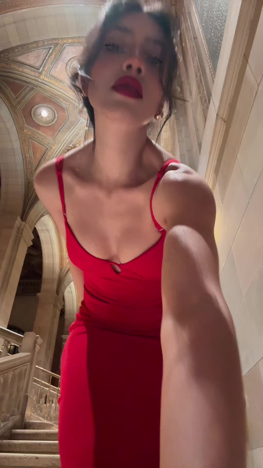 @Luna