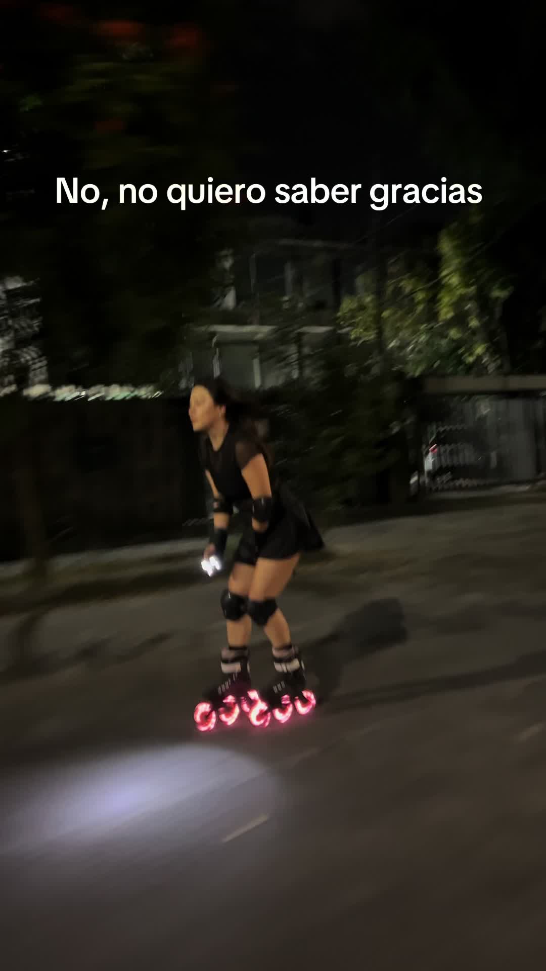 @Zelit Roller Girl