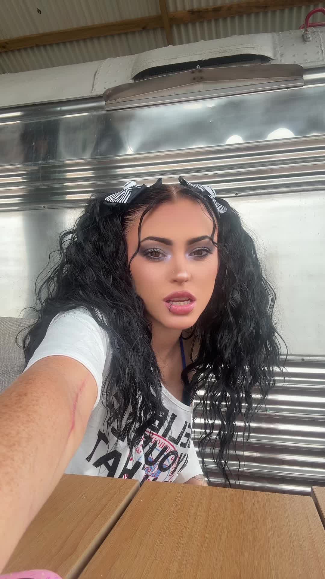 @Gabriella Anfang