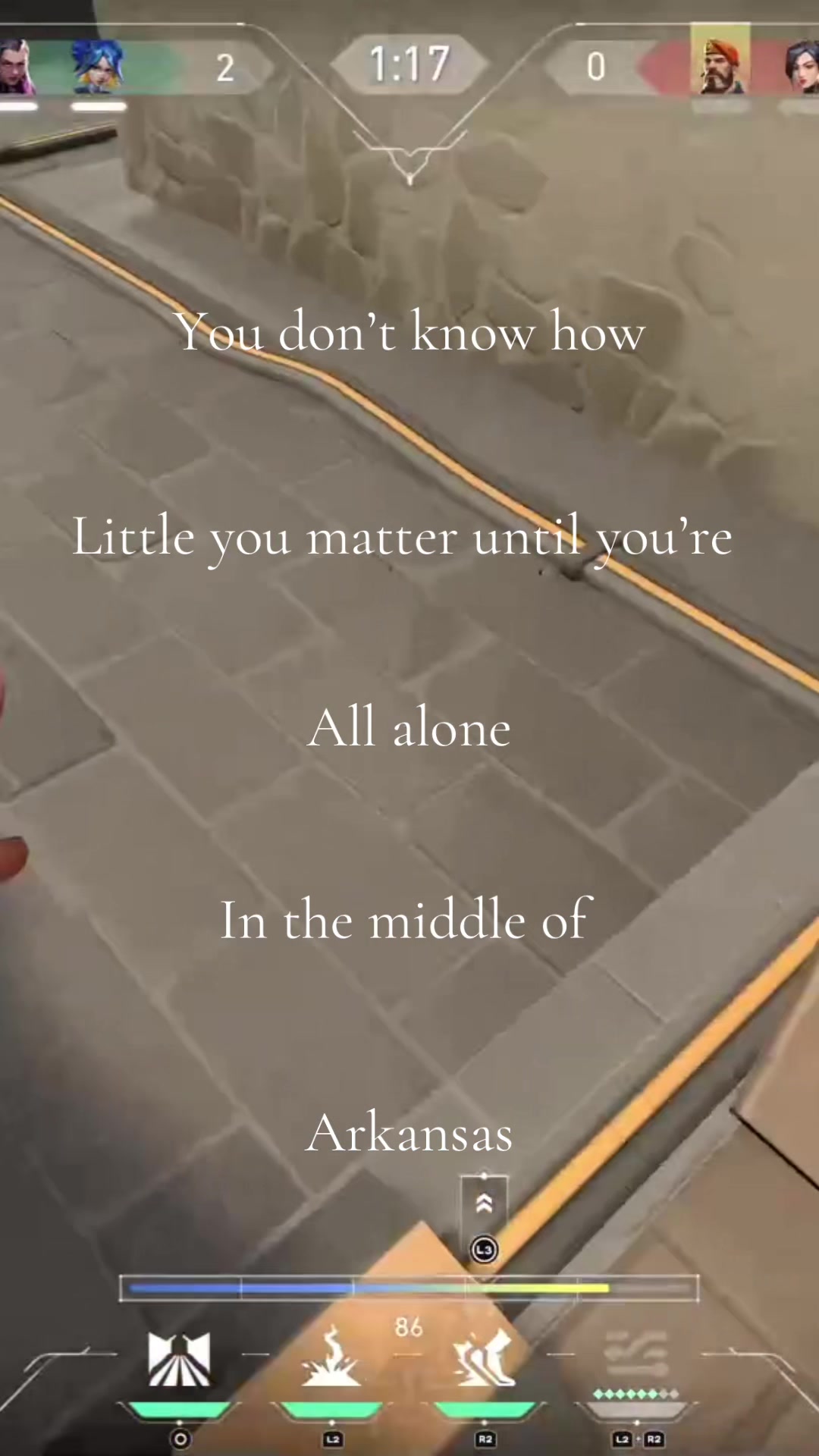 @•