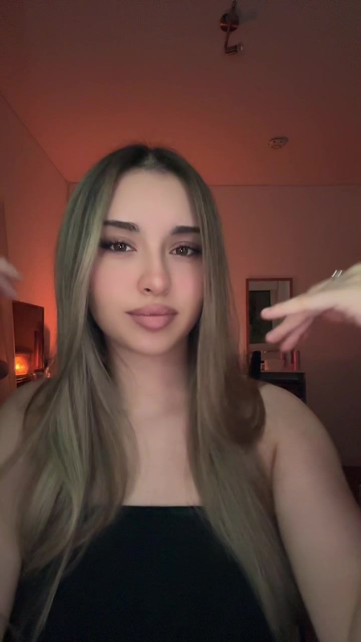 @⃟