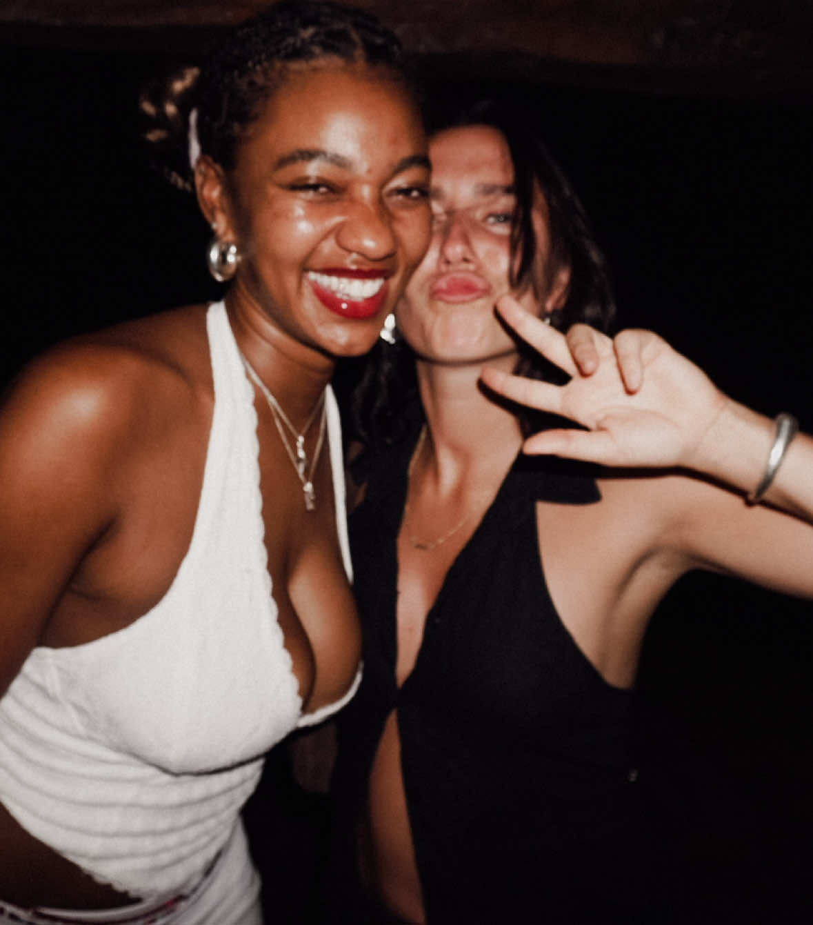 @friendsofstrangerss