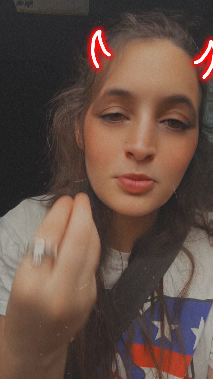 @Lil shadow 🥀🖤💋🖕🏻