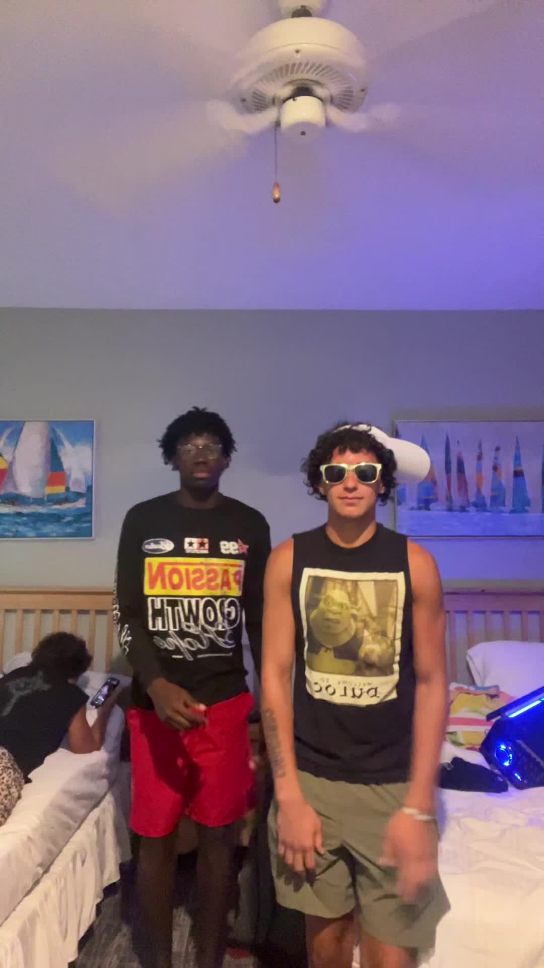 @🤨