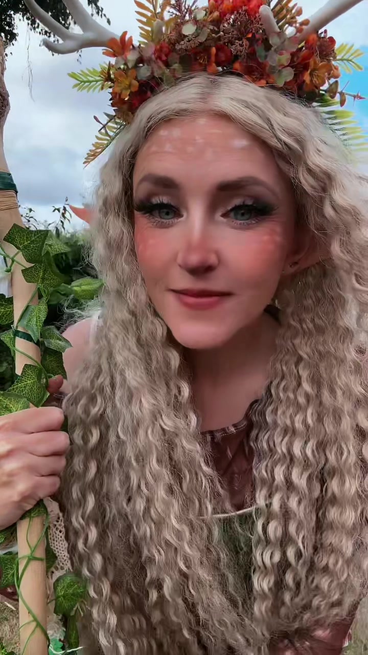 @Pixie_Scarlett