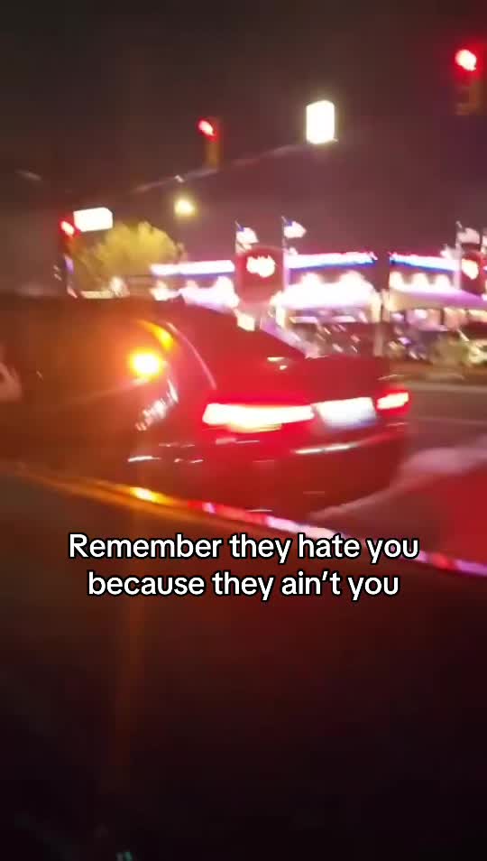 @Rhianna