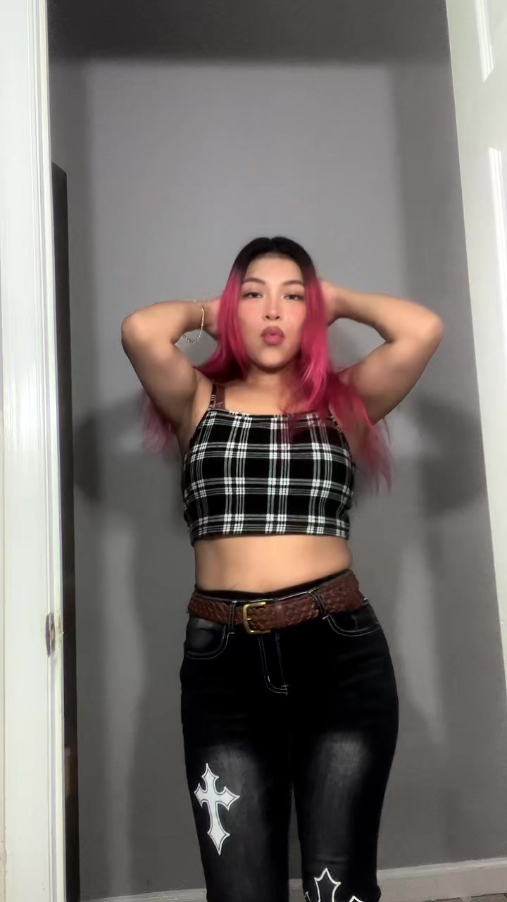 @Alexandra Hernández 400