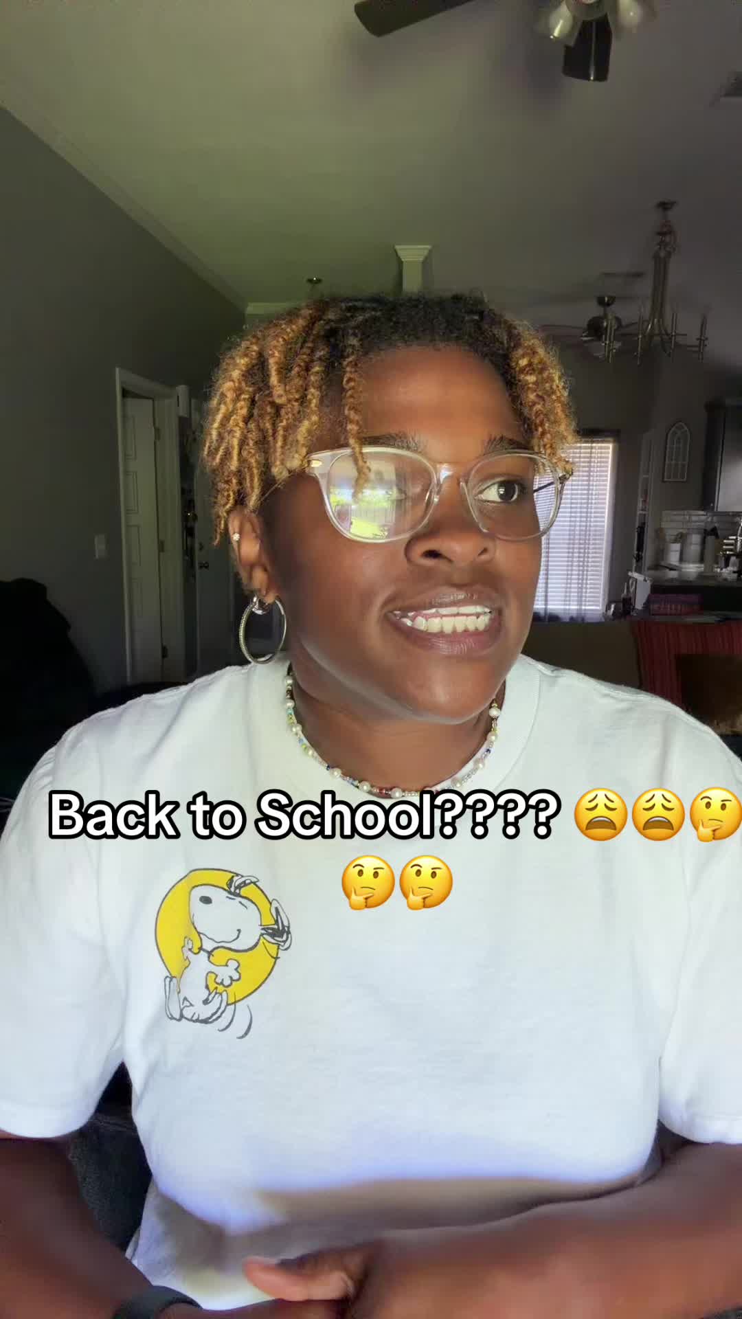 @Mrs. Hood&bull;TEACHER🍎