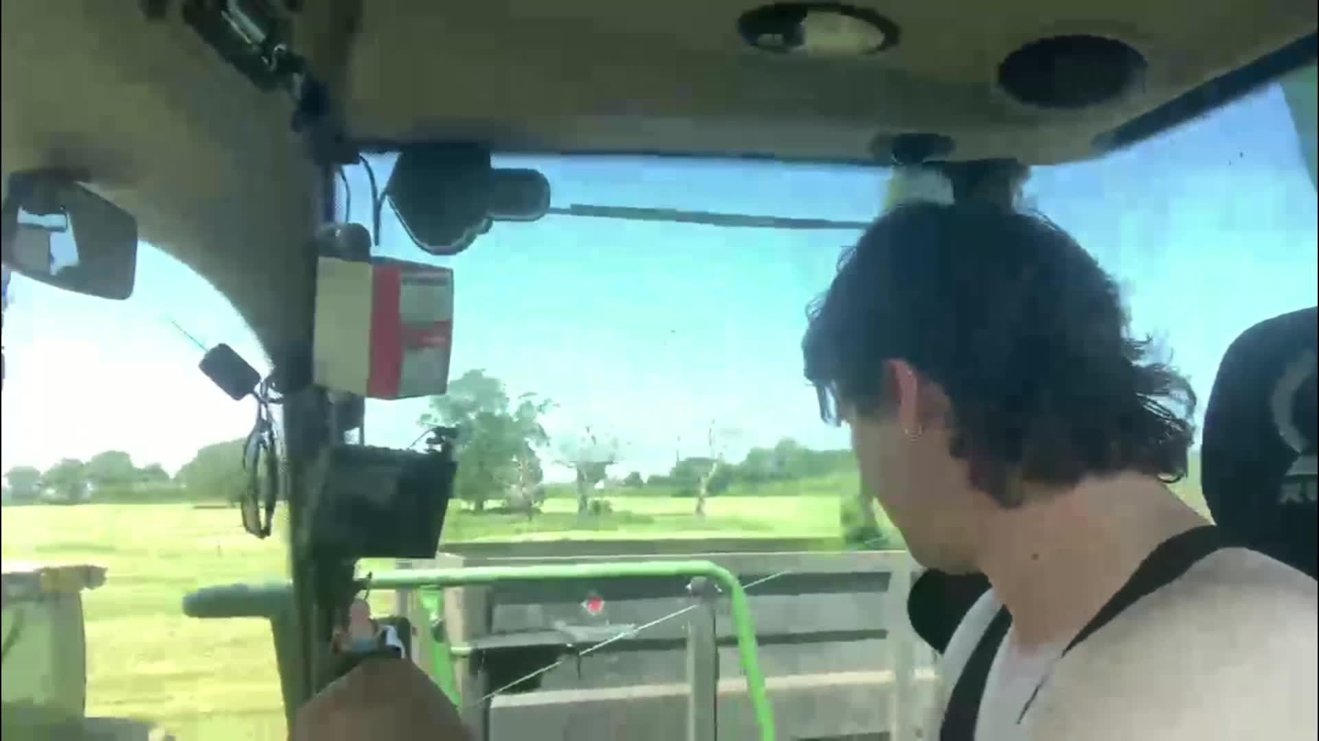 @itsablythingofficial
