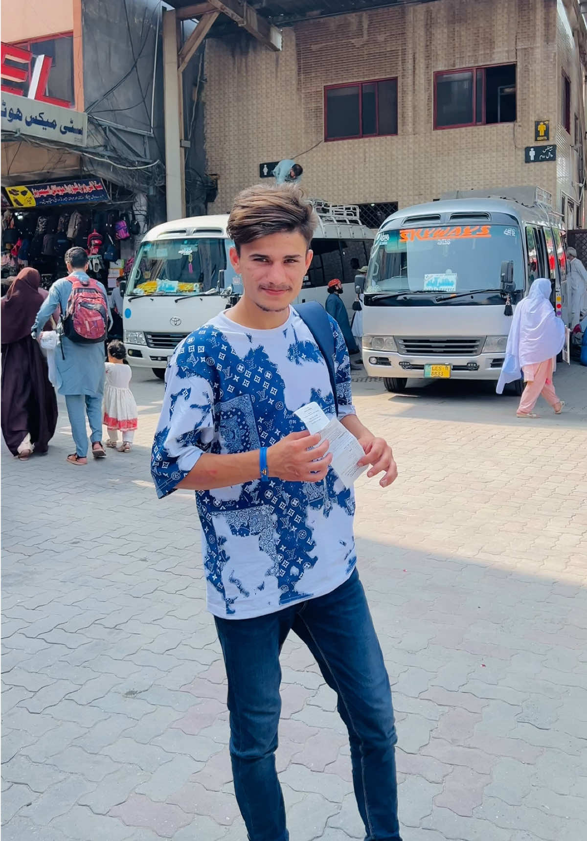 @itx_me_azam_king_46