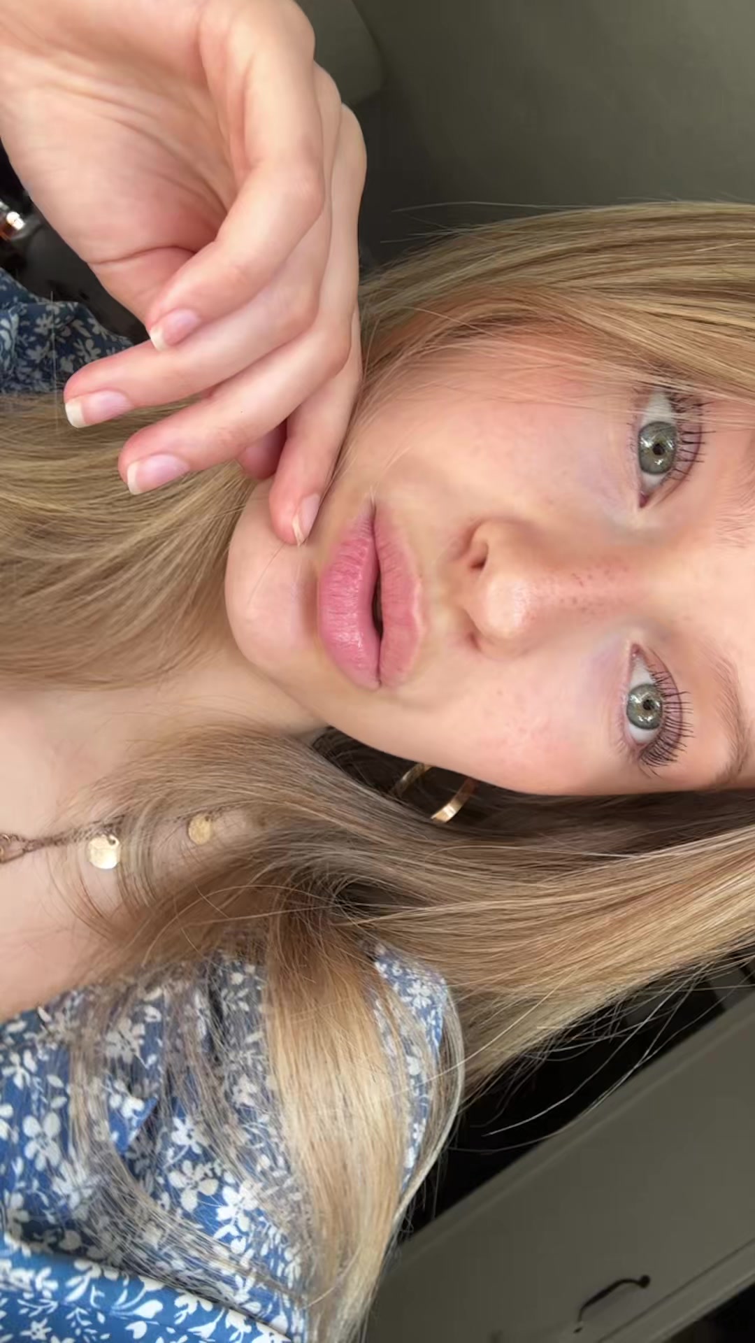 @elliii