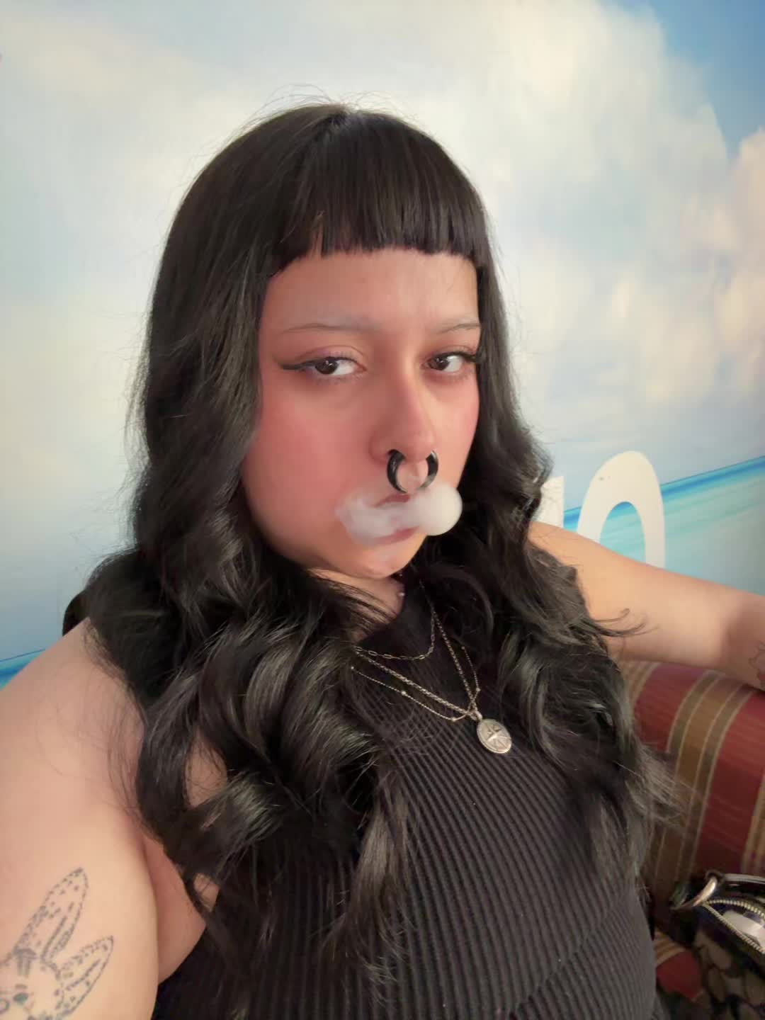 @Vee🦇