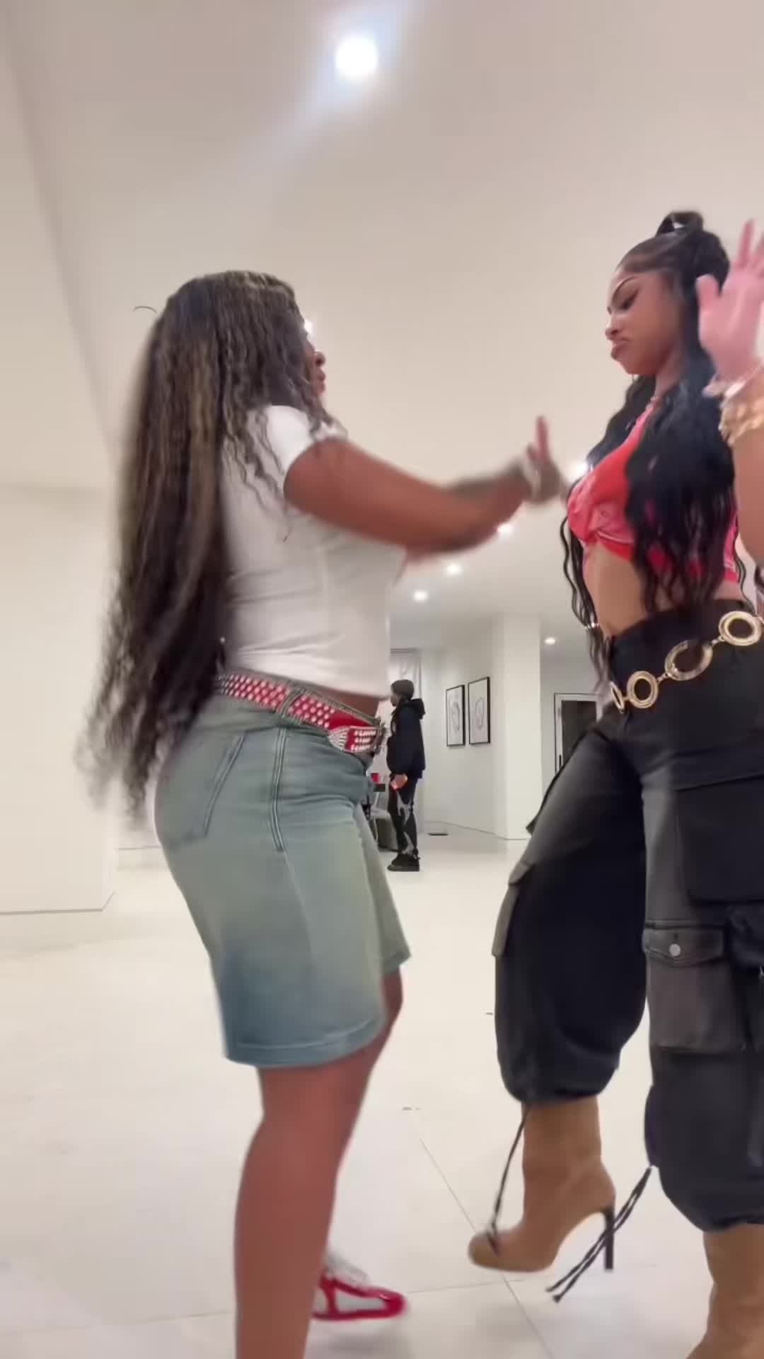 @Baddies Best Bits