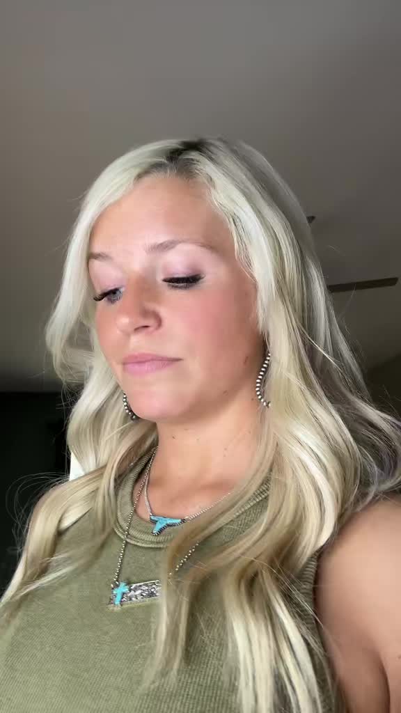 @🥹😋