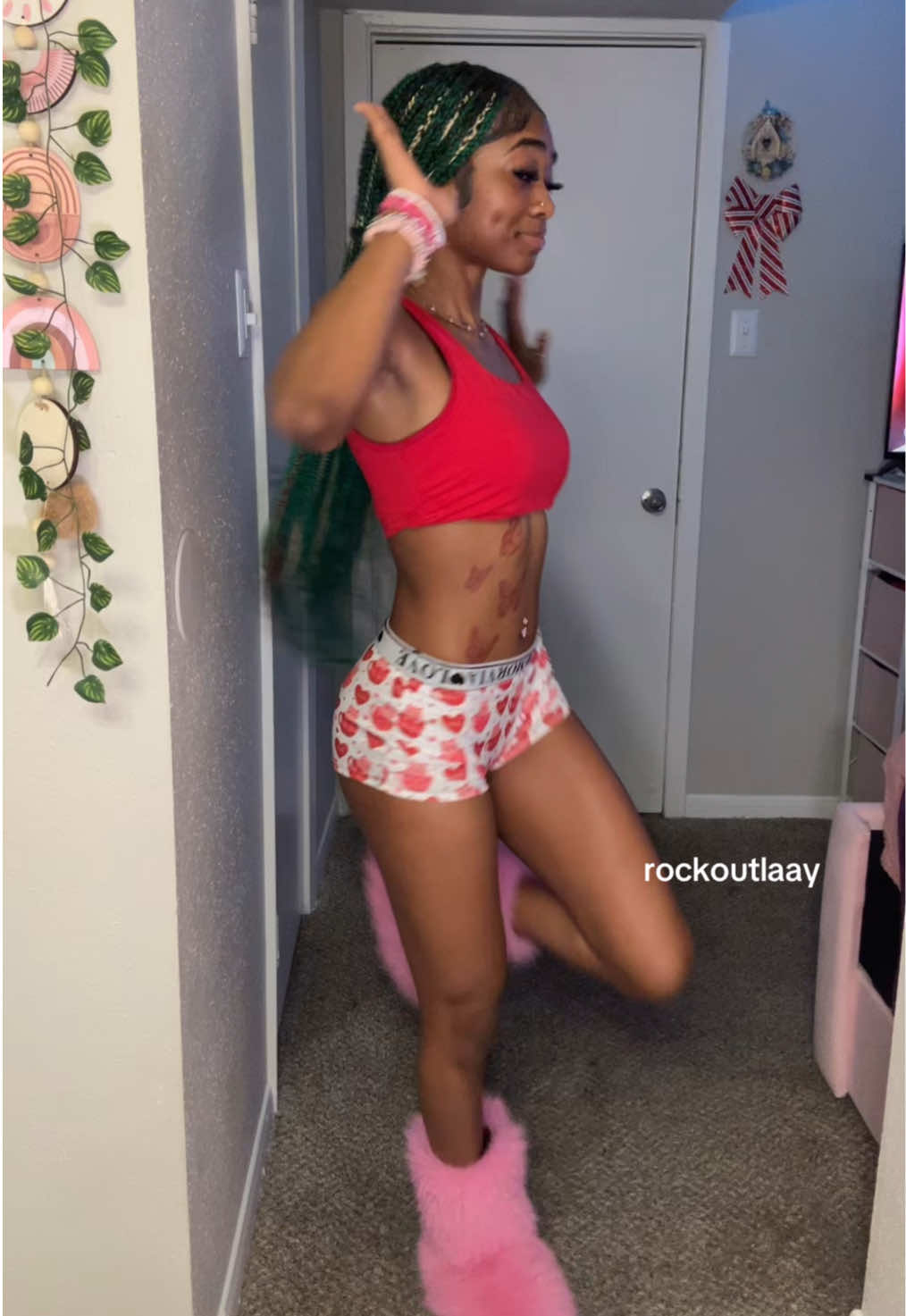 @rockoutlaay