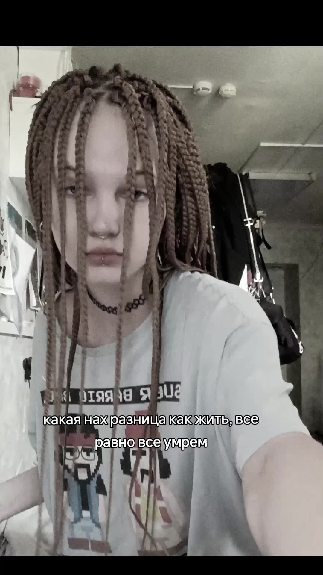 @awwwelie