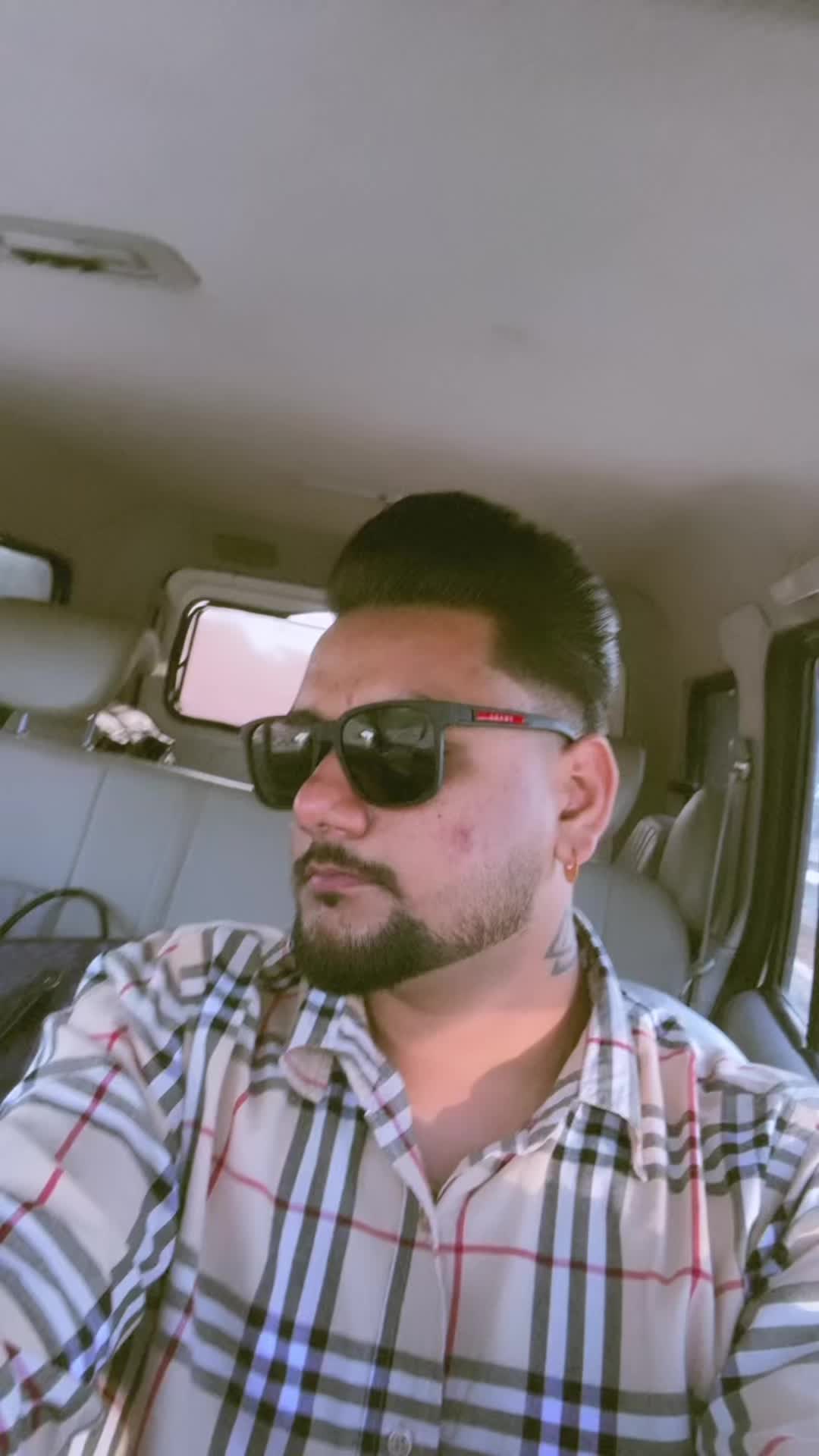 @GuRi_ ☬