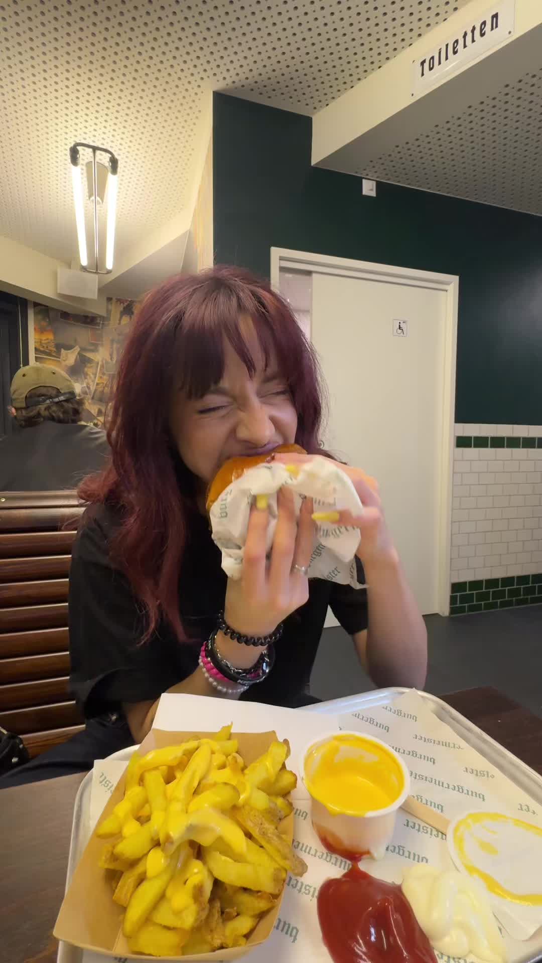 @Laura Mikus