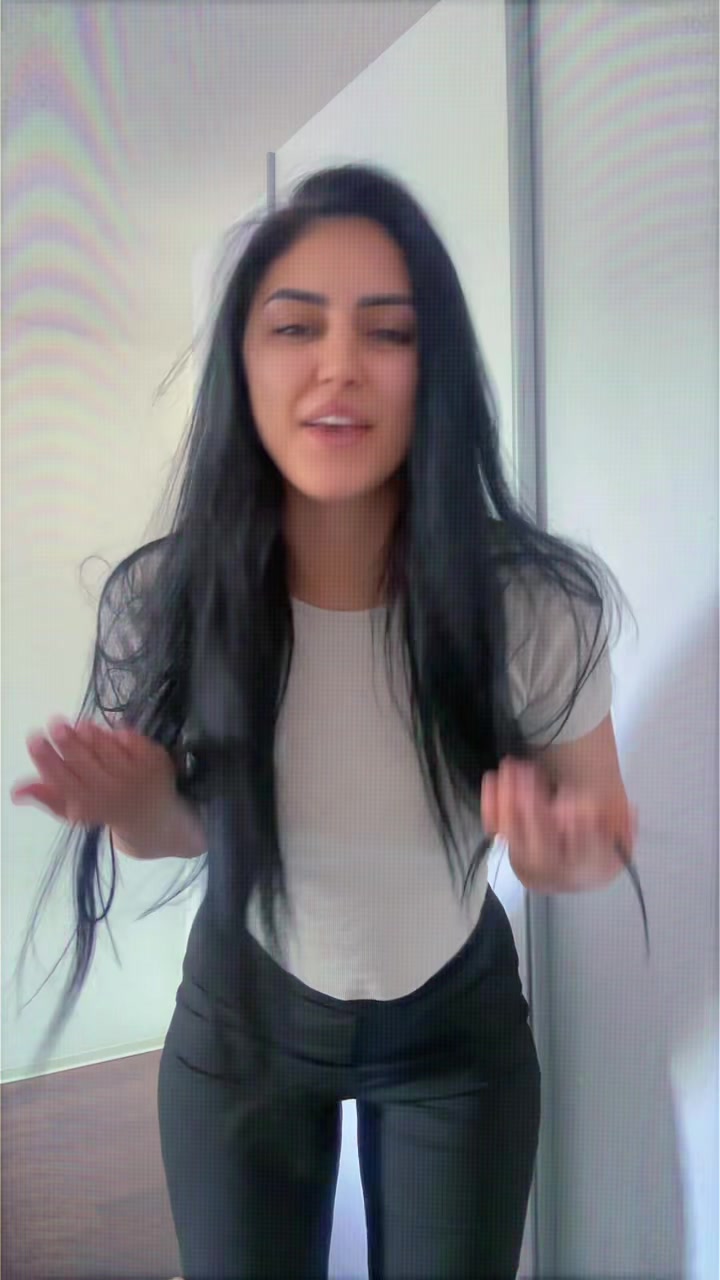 @Elena Jora