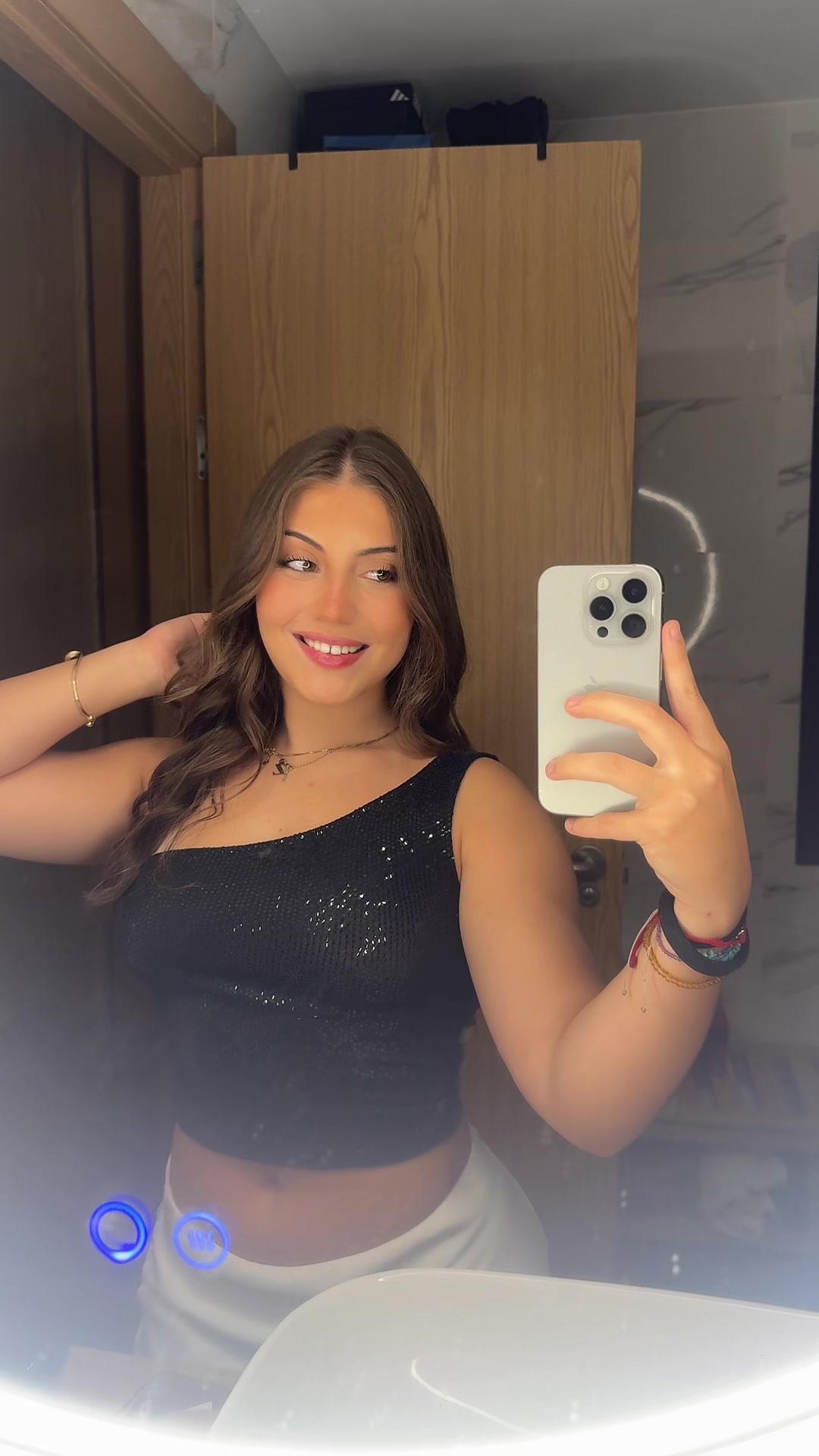 @zoeegomeezz_