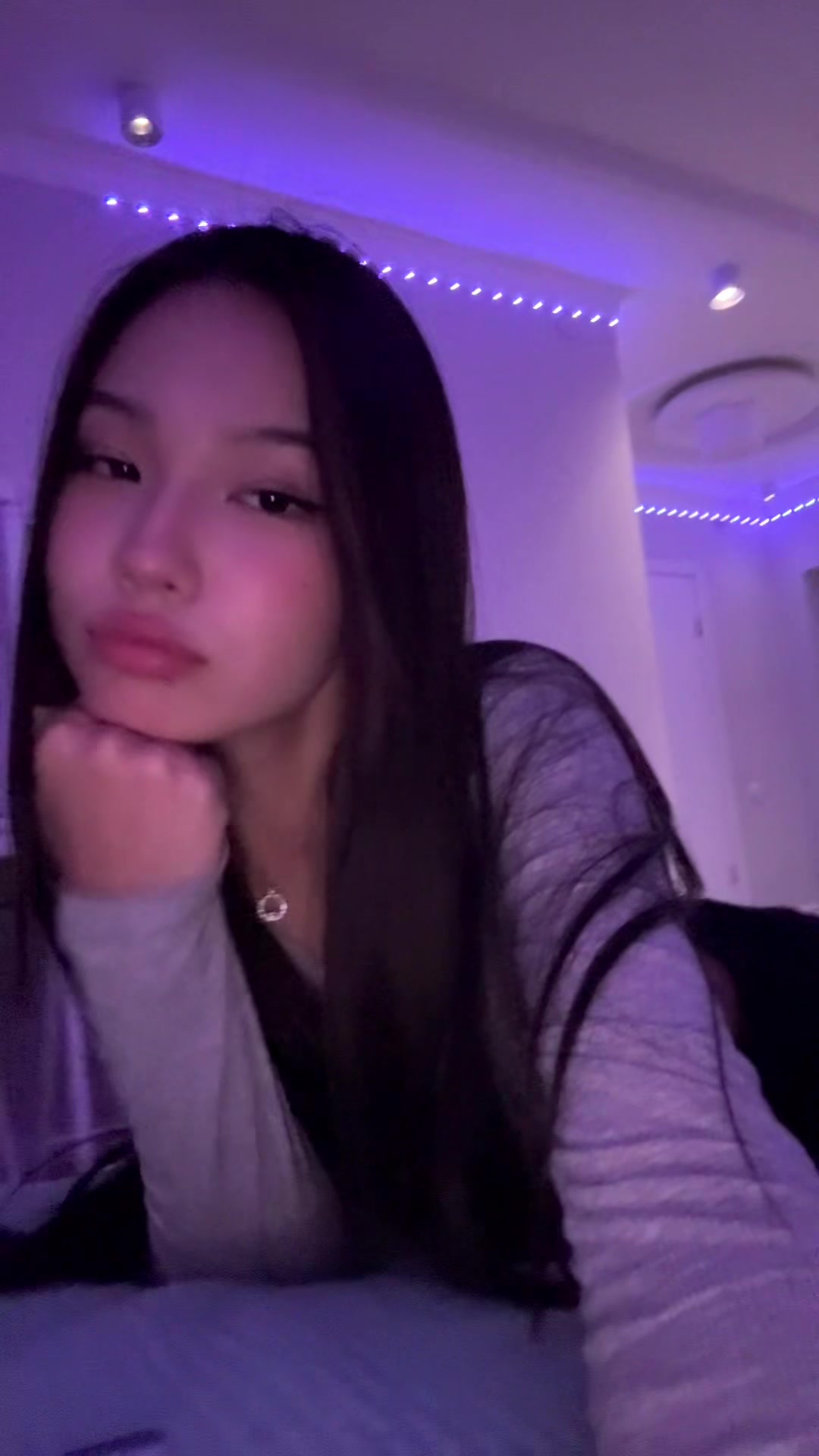 @2,184.8<33