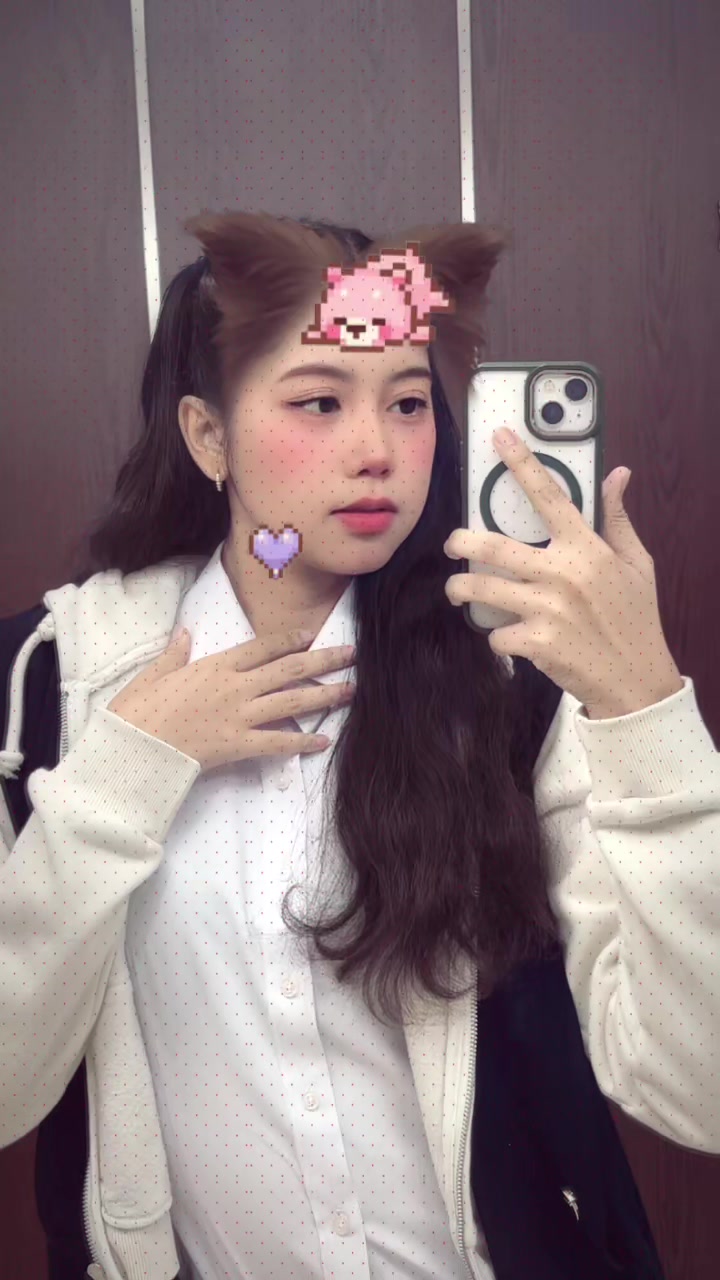 @Raaaiineee