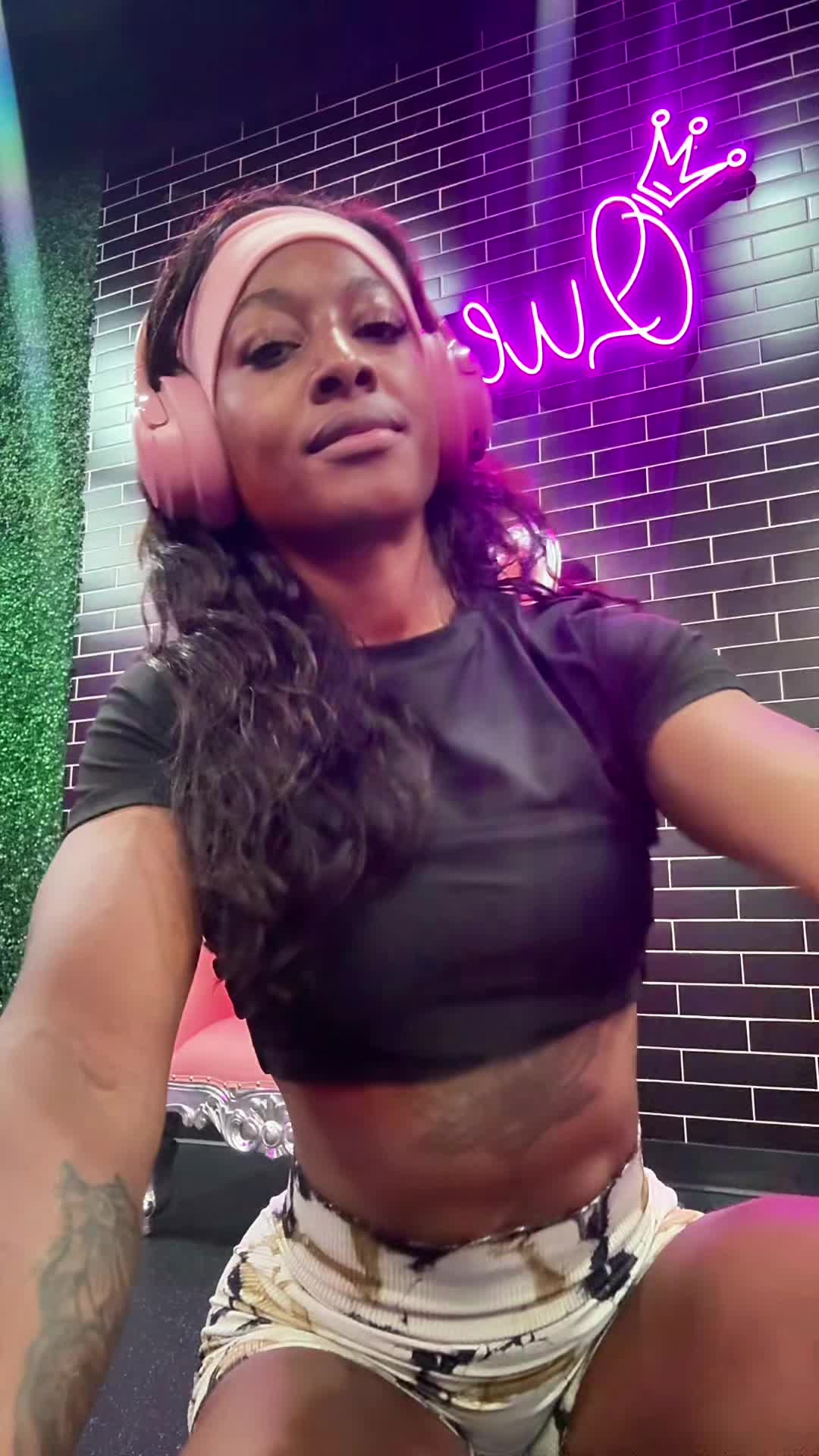 @AjieaHargrave