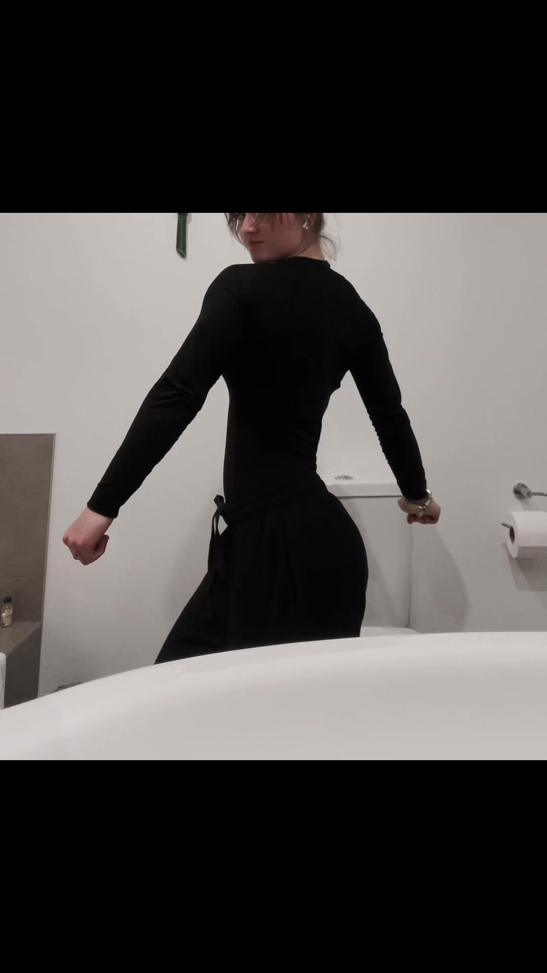 @sophievk_