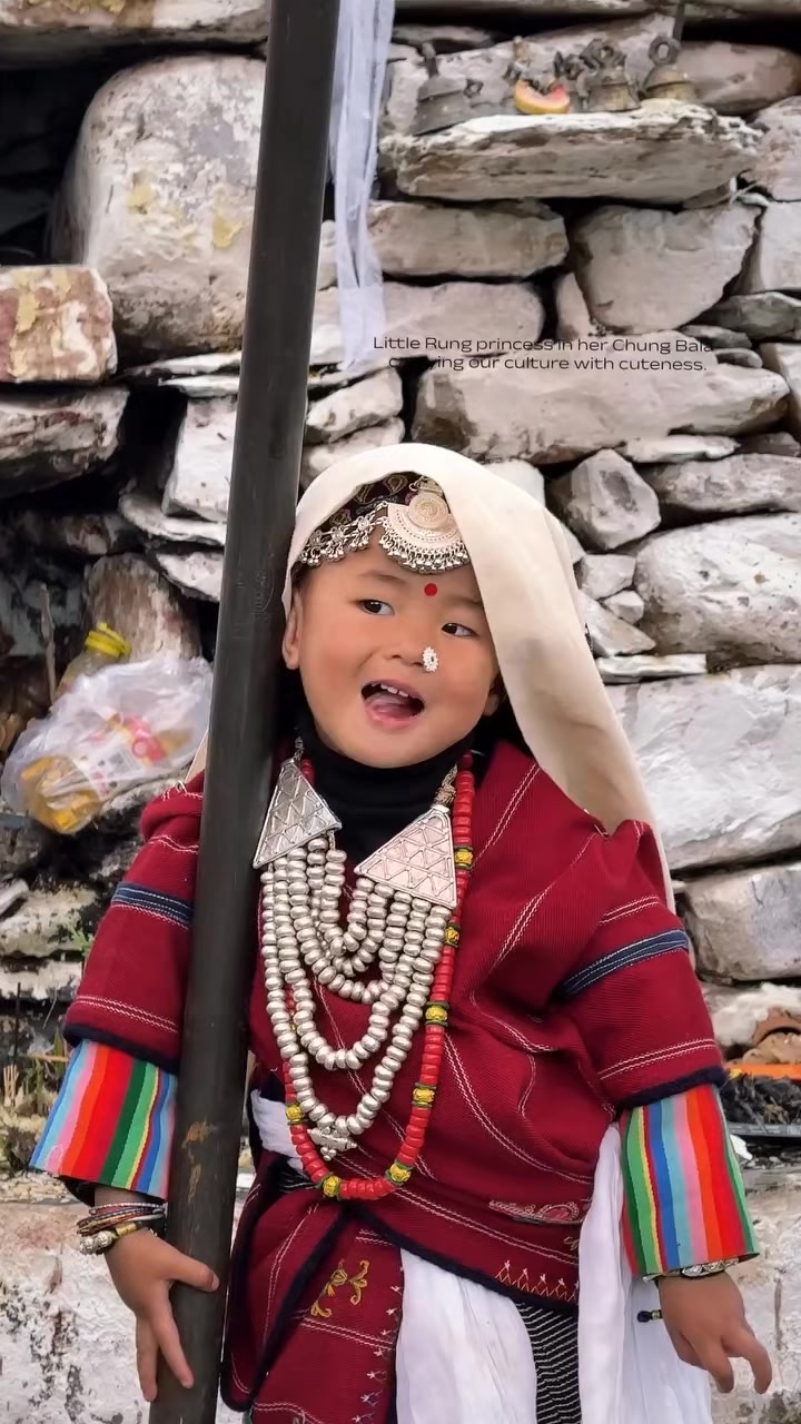 @थिँयाल 🌿