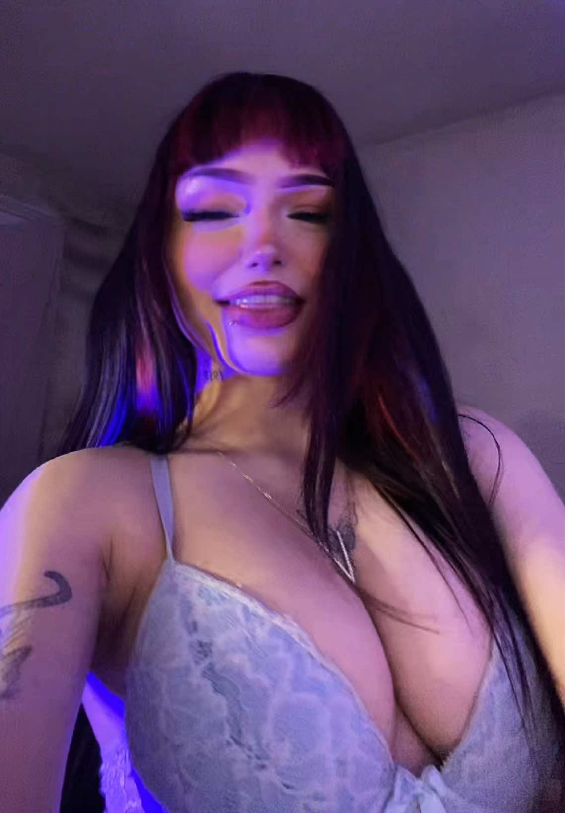 @vic💋