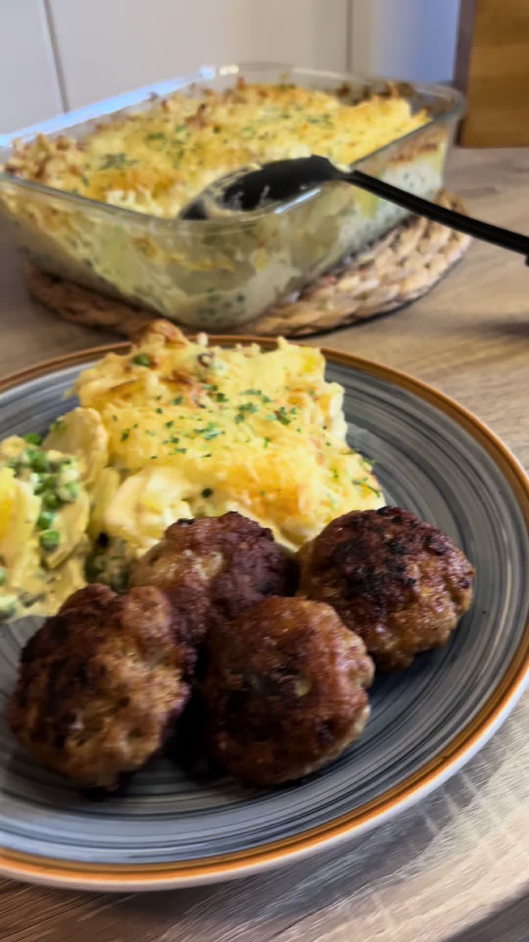@Nicolekochtleicht