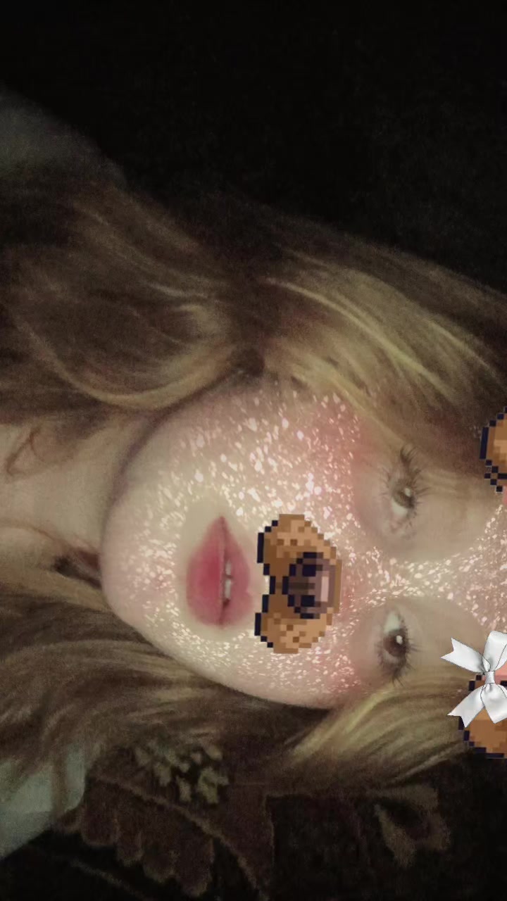 @,