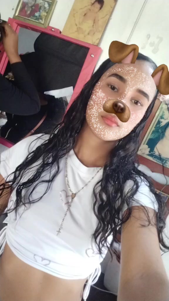 @Antonela🍒✨