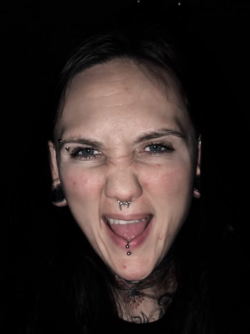 @Ninel_Metalgirl